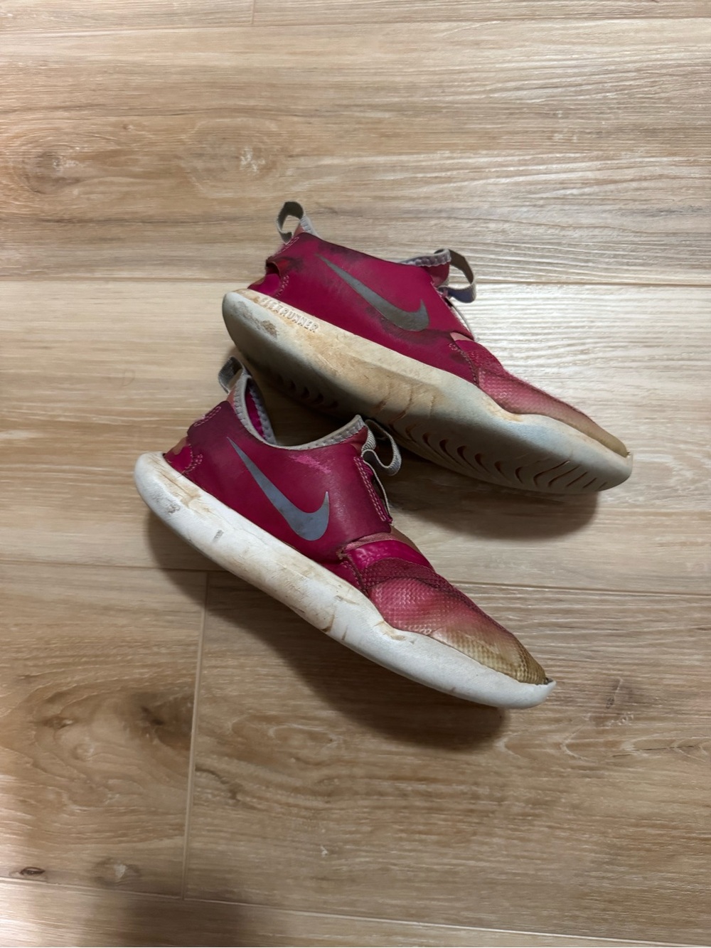 FREE Nike Kids Flex Runner Pink Foam Slip-On Sneakers Size 3Y AT4662-609 - Picture 6 of 7